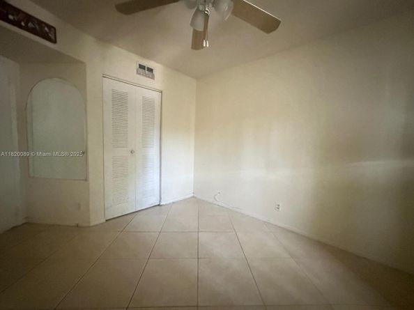523 Trace Cir 105, Deerfield Beach FL 33441