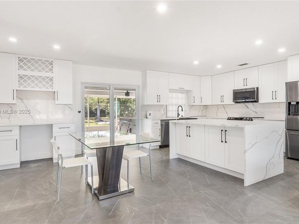 6231 SW 188th Ave, Southwest Ranches FL 33332