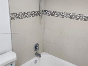 9000 SW 24th St 14C, Miami FL 33165