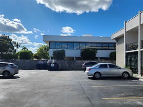 9000 SW 24th St 14C, Miami FL 33165