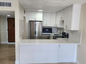 9000 SW 24th St 14C, Miami FL 33165