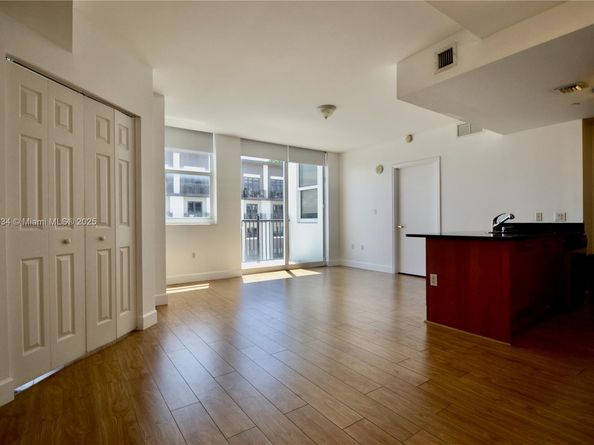4100 Salzedo St 919, Coral Gables FL 33146