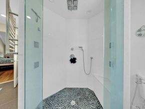 9933 NW 49th Ter, Doral FL 33178