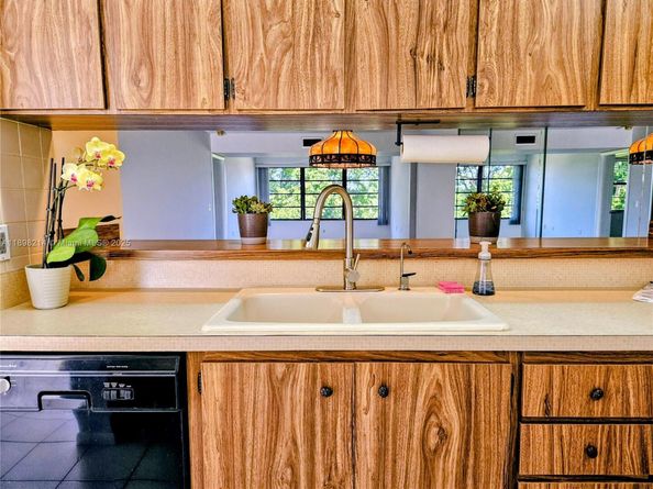 6085 Balboa Cir 403, Boca Raton FL 33433