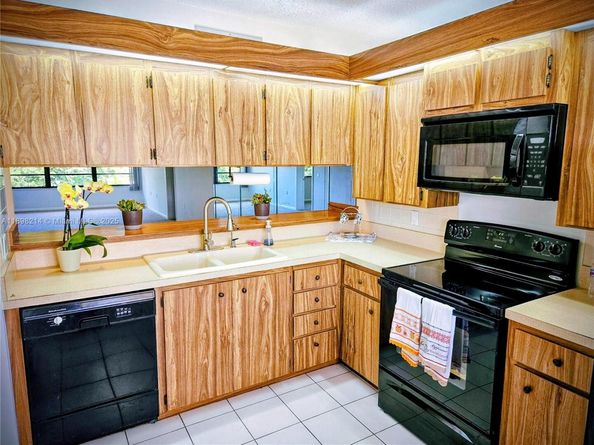 6085 Balboa Cir 403, Boca Raton FL 33433