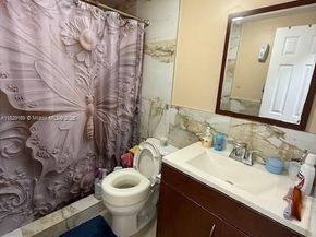 55 NW 204th St 10, Miami Gardens FL 33169