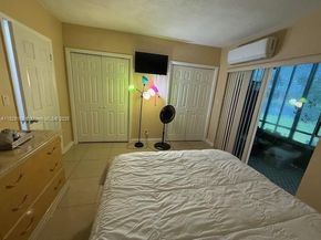 55 NW 204th St 10, Miami Gardens FL 33169