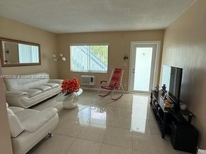 55 NW 204th St 10, Miami Gardens FL 33169