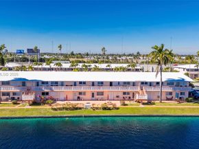 901 SW 11th Ave 17H, Hallandale Beach FL 33009