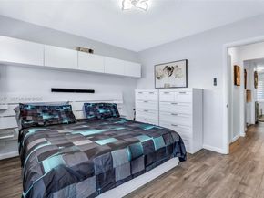 901 SW 11th Ave 17H, Hallandale Beach FL 33009