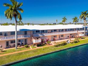 901 SW 11th Ave 17H, Hallandale Beach FL 33009