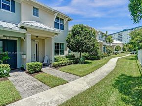 4046 Long Leaf Ln, Hollywood FL 33021