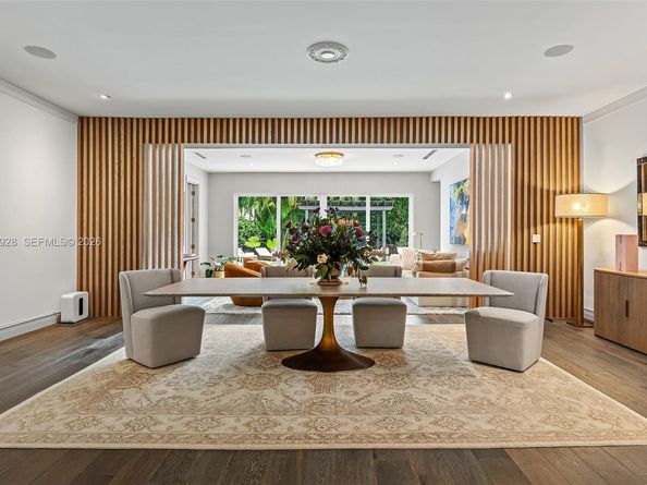 680 Buttonwood Ln, Miami FL 33137