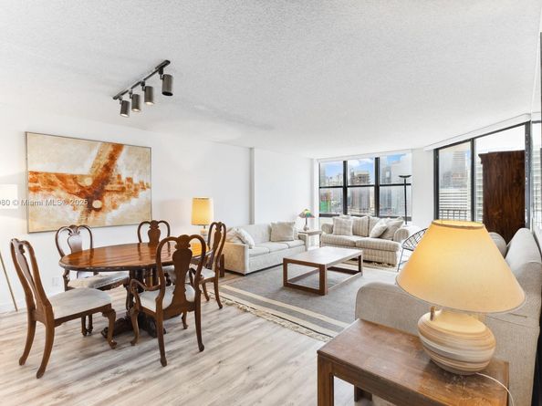 1901 Brickell Ave B2413, Miami FL 33129