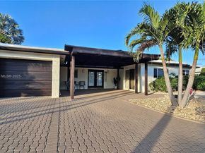 1621 NE 63rd Ct, Fort Lauderdale FL 33334