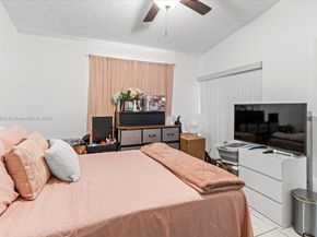 10014 Hammocks Blvd 2044, Miami FL 33196