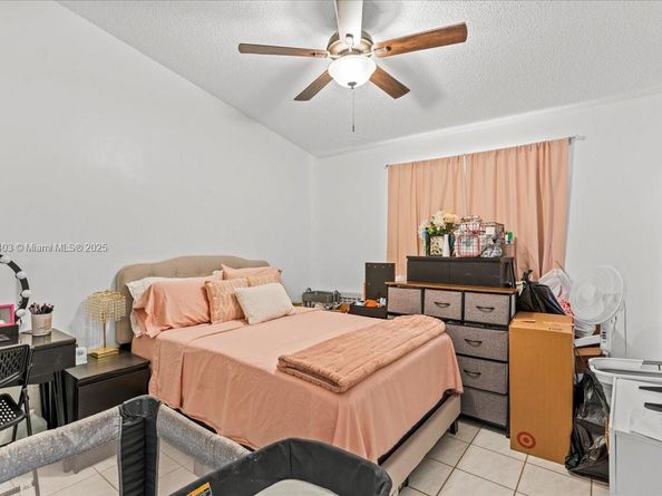 10014 Hammocks Blvd 2044, Miami FL 33196