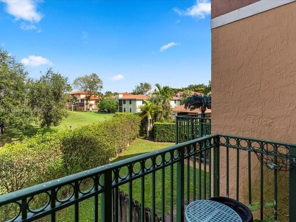 10014 Hammocks Blvd 2044, Miami FL 33196