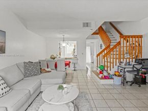 10014 Hammocks Blvd 2044, Miami FL 33196