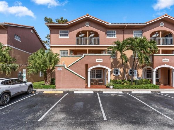 10014 Hammocks Blvd 2044, Miami FL 33196