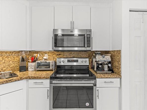 10014 Hammocks Blvd 2044, Miami FL 33196