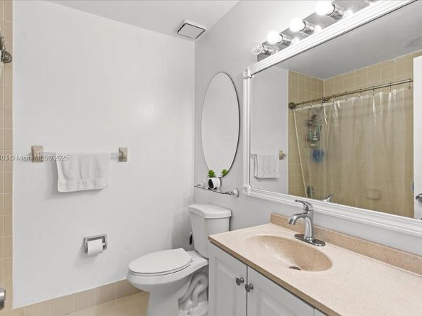 10014 Hammocks Blvd 2044, Miami FL 33196