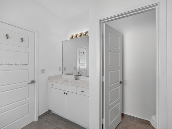 17606 SW 149th Pl 17606, Miami FL 33187