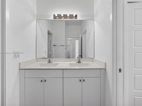 17606 SW 149th Pl 17606, Miami FL 33187