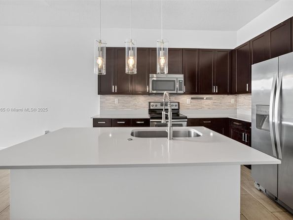 17606 SW 149th Pl 17606, Miami FL 33187