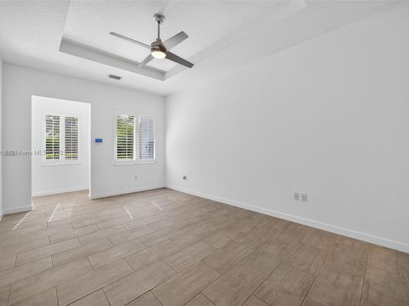 17606 SW 149th Pl 17606, Miami FL 33187
