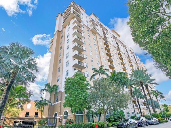Undisclosed Address #A11733638, West Palm Beach FL 33401