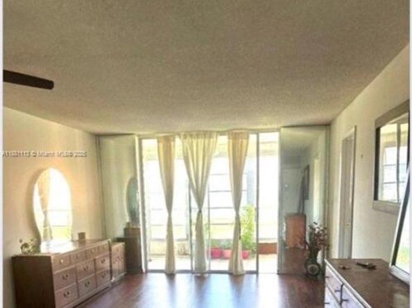 8881 Sunrise Lakes Blvd 204, Sunrise FL 33322