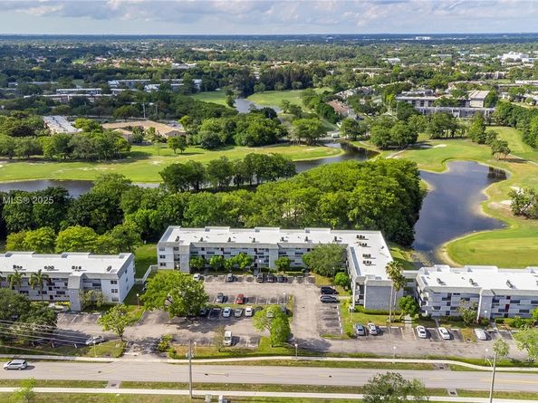 8205 NW 61st St B209, Tamarac FL 33321