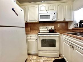 8145 NW 7th St 404, Miami FL 33126
