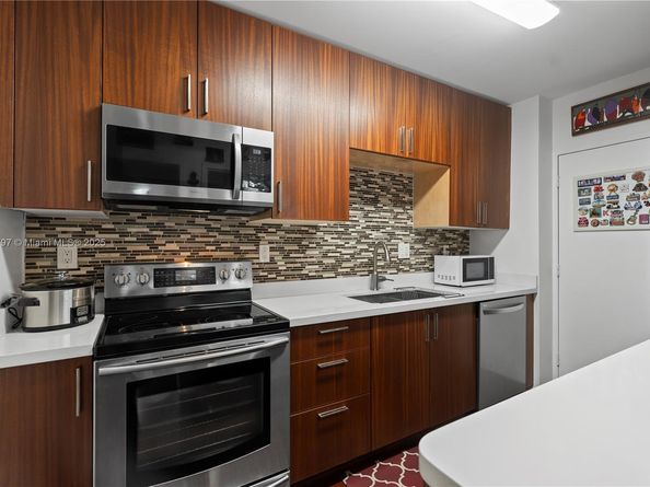1700 NE 105th St 312, Miami Shores FL 33138
