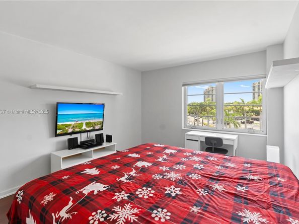 1700 NE 105th St 312, Miami Shores FL 33138