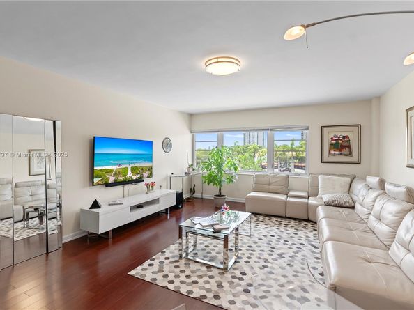 1700 NE 105th St 312, Miami Shores FL 33138