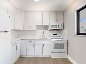 329 SW 9th Ave, Miami FL 33130