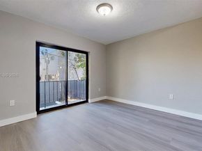 329 SW 9th Ave, Miami FL 33130