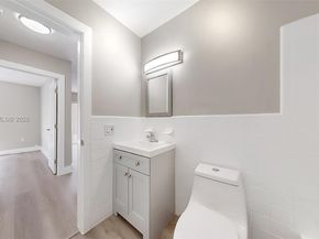 329 SW 9th Ave, Miami FL 33130