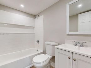 329 SW 9th Ave, Miami FL 33130