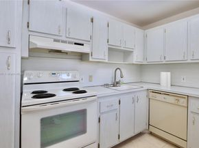3475 N Country Club Drive 501, Aventura FL 33180