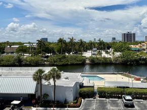 3475 N Country Club Drive 501, Aventura FL 33180