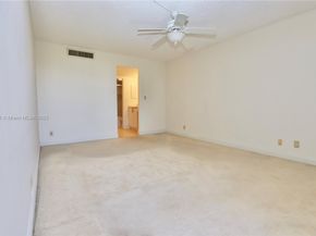 3475 N Country Club Drive 501, Aventura FL 33180