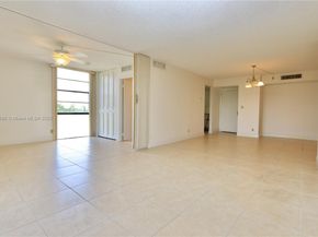 3475 N Country Club Drive 501, Aventura FL 33180