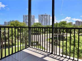 3475 N Country Club Drive 501, Aventura FL 33180
