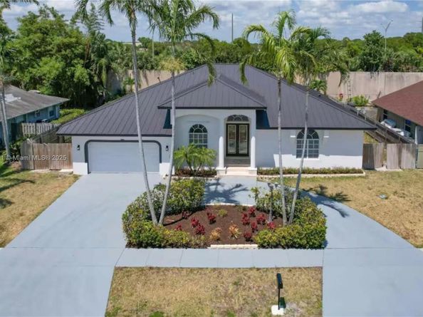 3409 Diane Dr, Boynton Beach FL 33435
