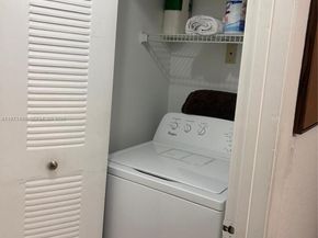 18304 NW 68th Ave C, Hialeah FL 33015