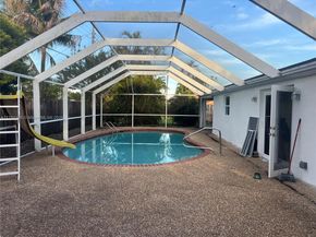 55 NE 213th St, Miami Gardens FL 33179