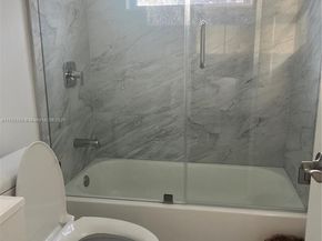 55 NE 213th St, Miami Gardens FL 33179